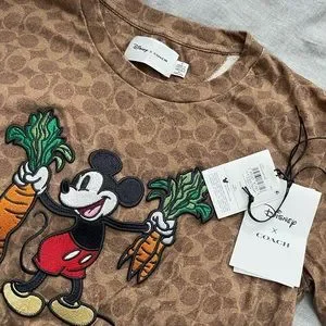 coach ディズニーTシャツ x small Coach x Disney collaboration Mickey Mouse White T-shirt size